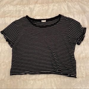 Juniors cropped tee!